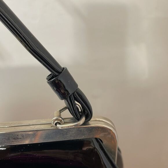 Vintage 1950’s -60’s Elegant Black Patent Leather Handbag. Unbranded - Picture 3 of 9